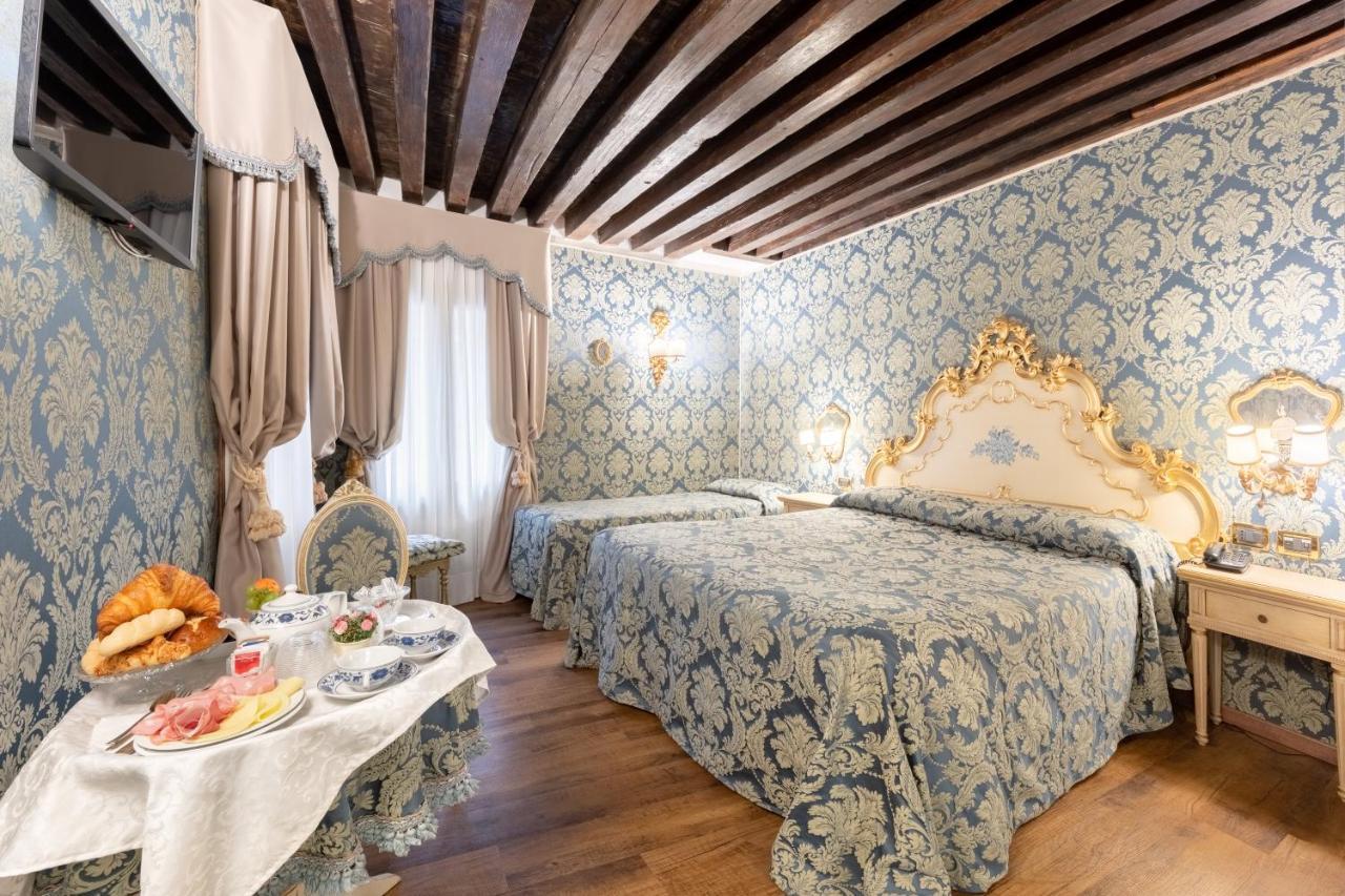 Residenza La Loggia Bed and Breakfast Venecia Exterior foto