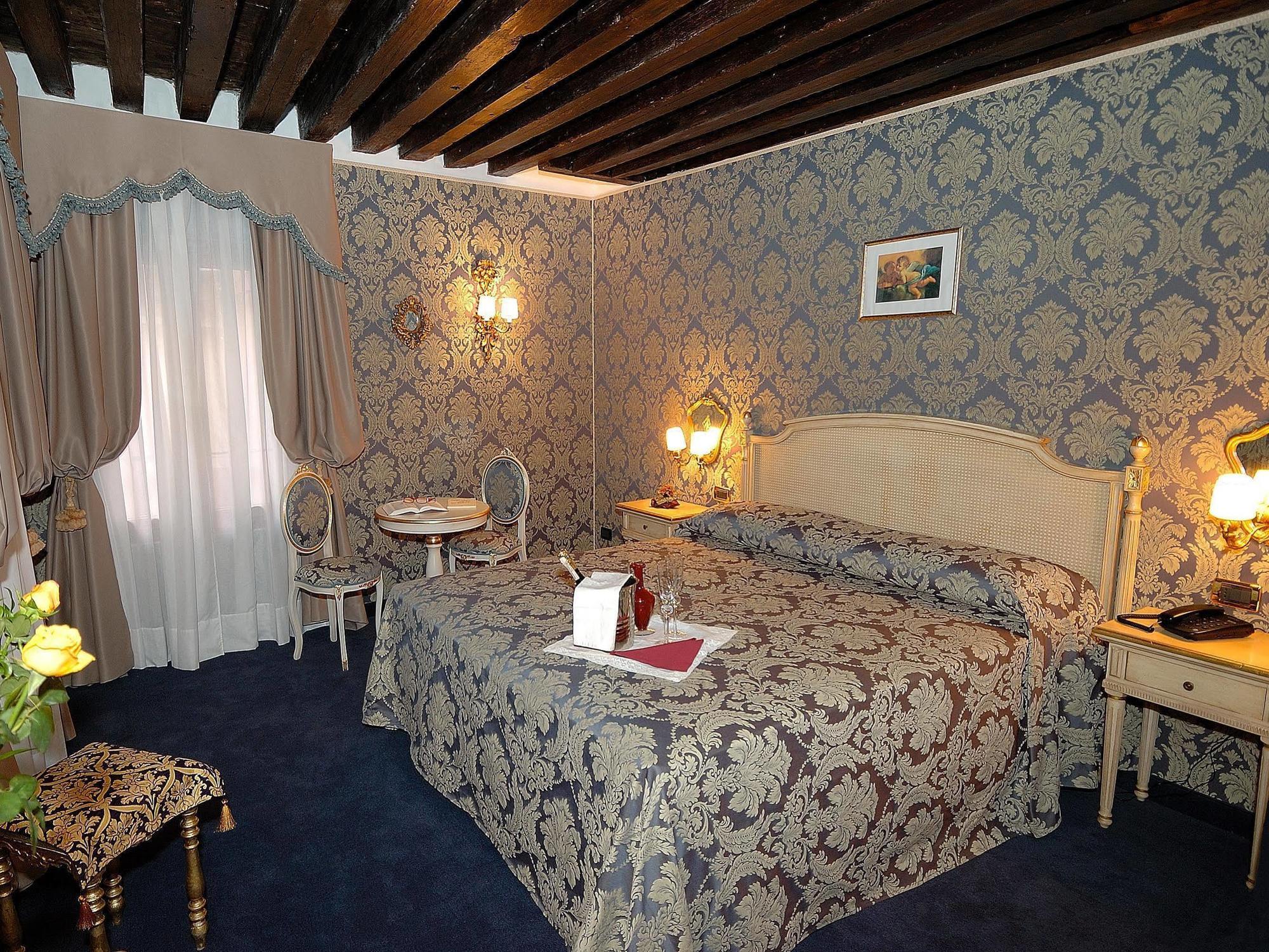 Residenza La Loggia Bed and Breakfast Venecia Exterior foto